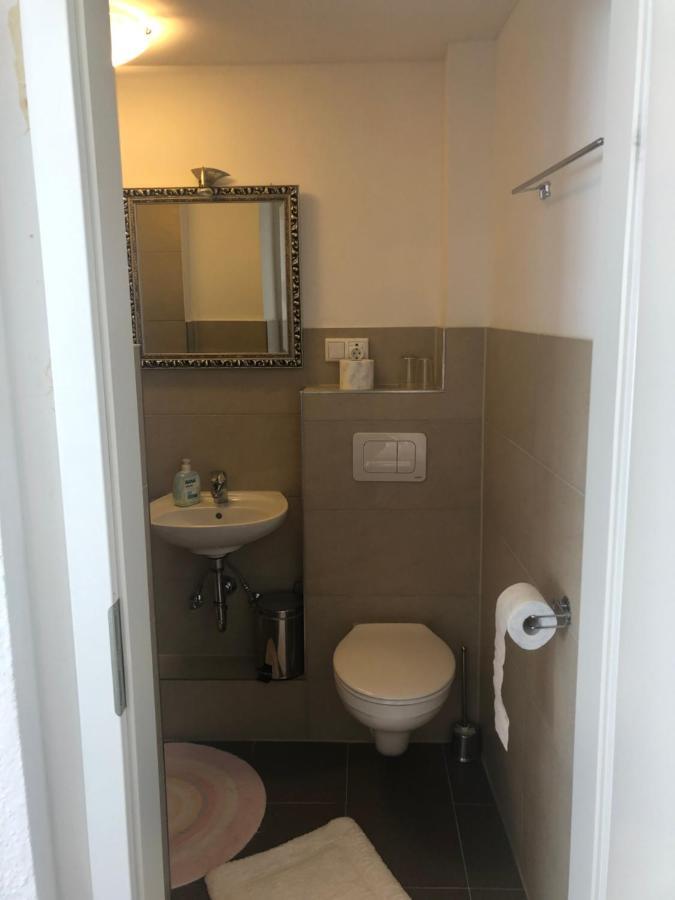 Zimmervermietung Manfred Marx Homestay Düsseldorf